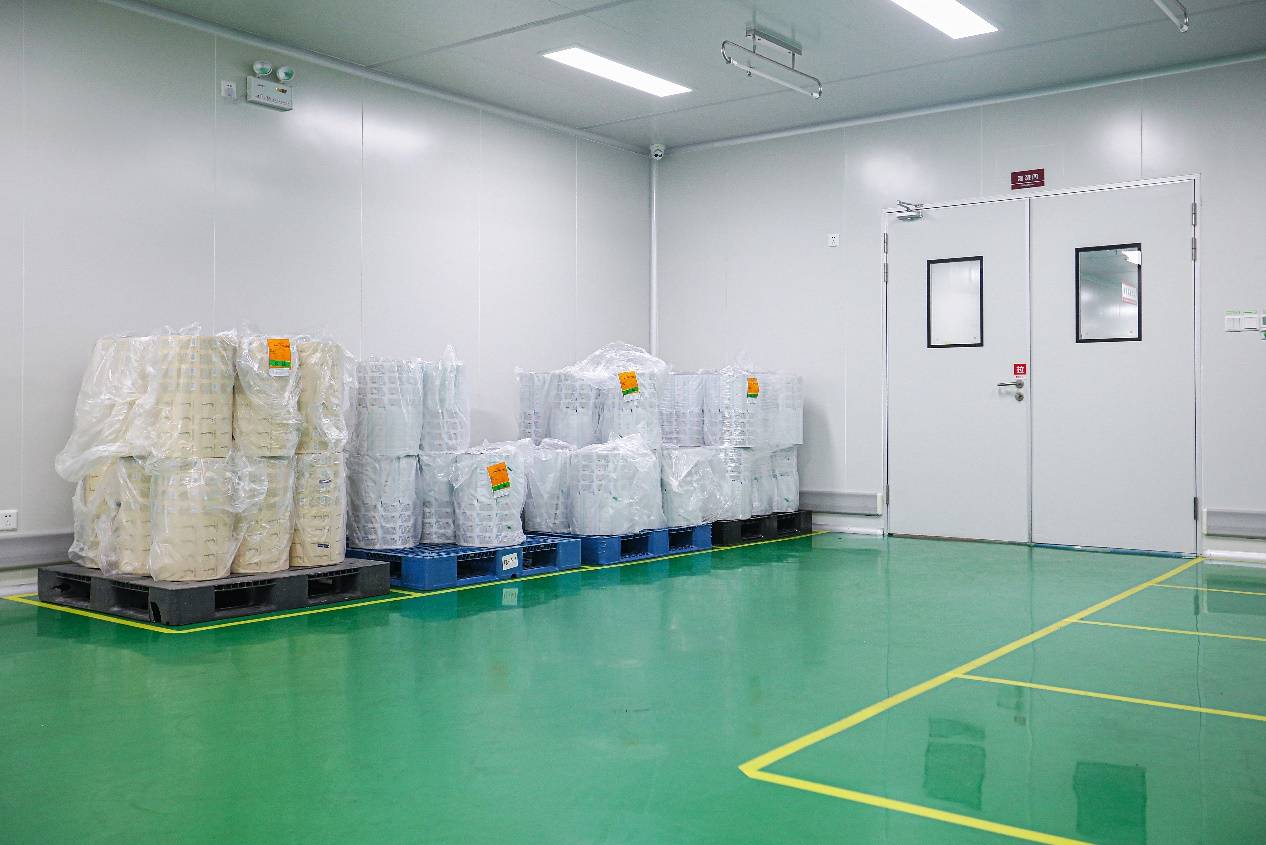 次拋與常規(guī)化妝品有何不同？探秘韻斐詩工廠，揭秘嬰兒用品的獨(dú)特之處