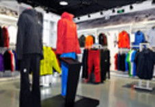 戶(hù)外行業(yè)動(dòng)態(tài)聚焦 運(yùn)動(dòng)熱潮持續(xù)升溫，品牌與渠道創(chuàng)新并進(jìn)